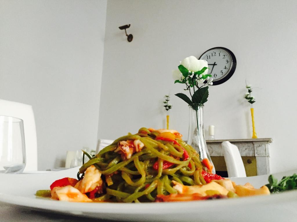 Bed & Breakfast Restaurant *